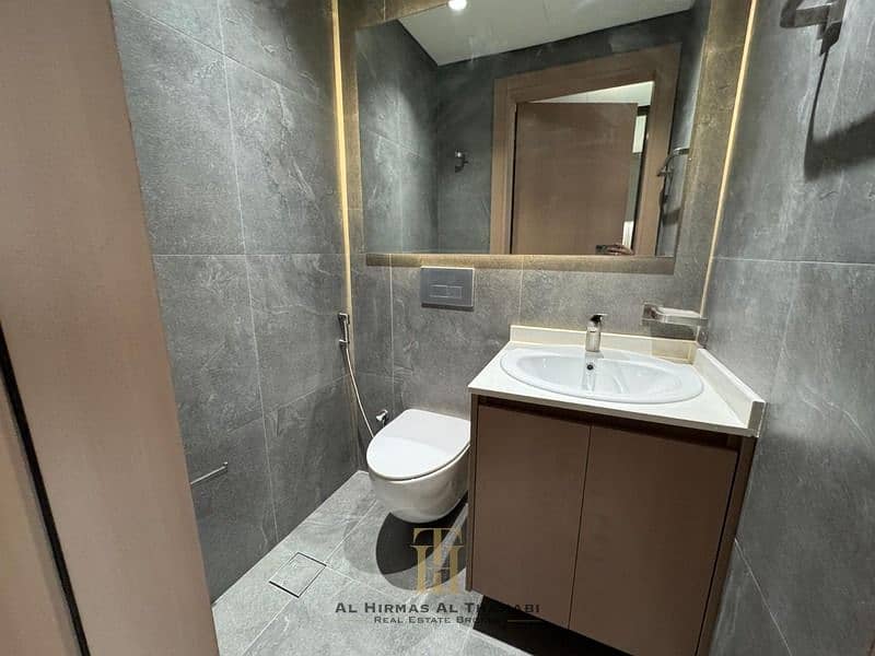 Live Stylishly in Furnished 1BR-New Tower-Spacious - Image 14