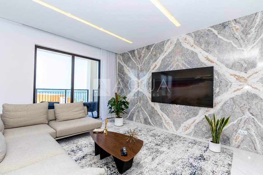 FULLY UPGRADED | FURNISHED | VACANT