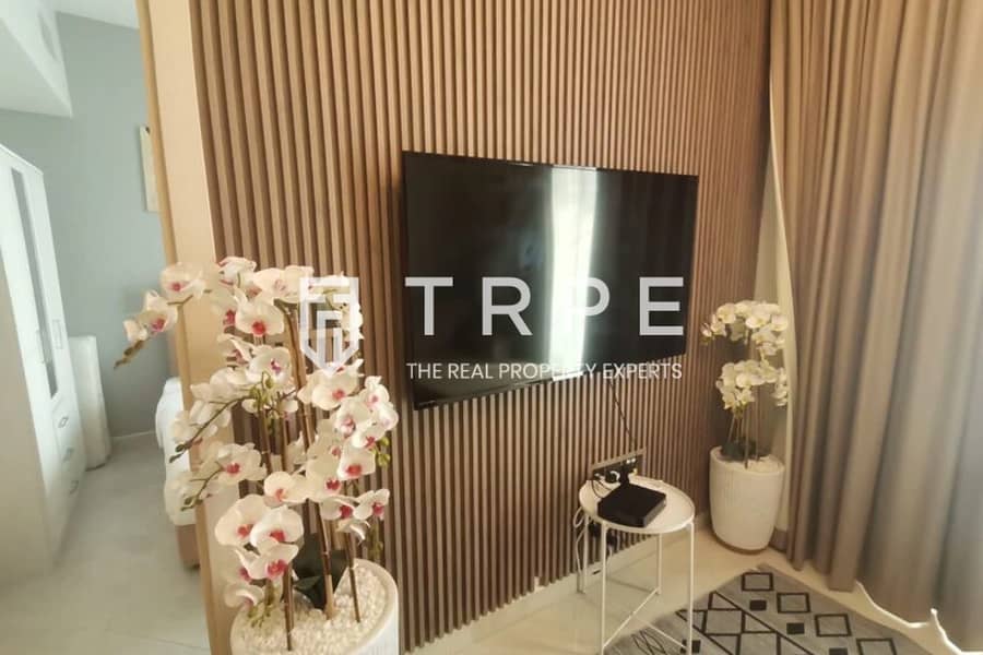 Furnished | Top Floor | Prime Location | Duplex - Image 9