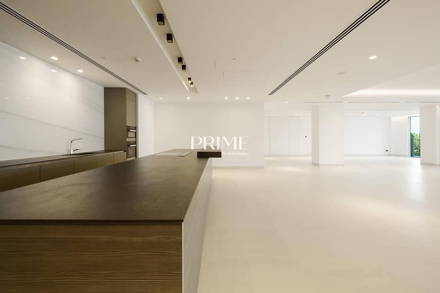 Sea View | Vacant | Beach Access