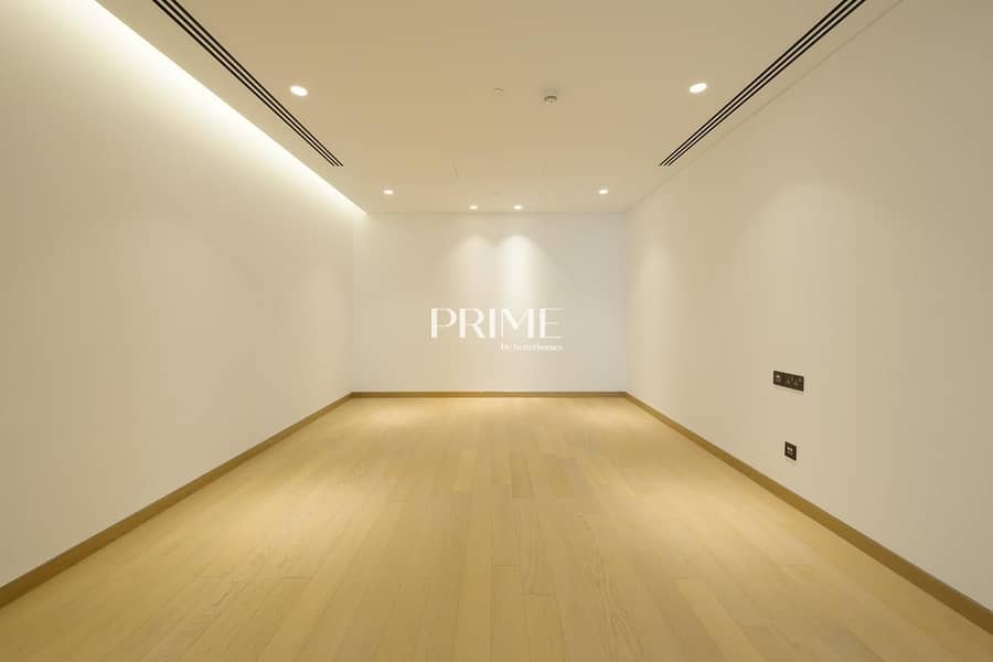 Sea View | Vacant | Beach Access - Image 23