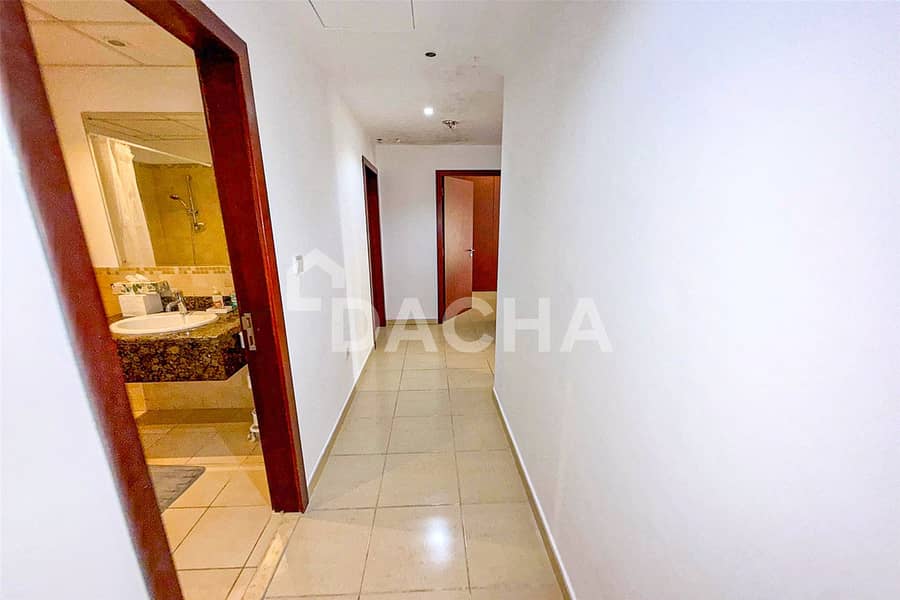 BEST PRICED | Furnished | High Floor | Marina View - Image 12