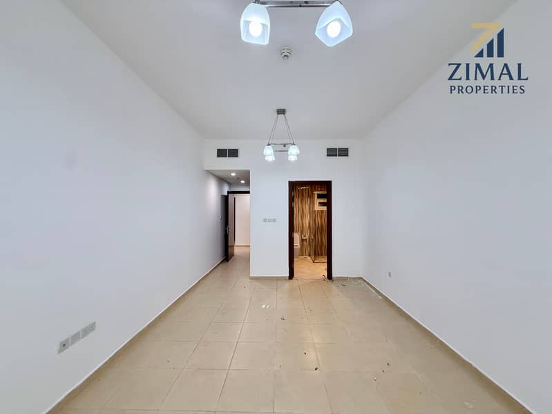 Hot Deal! 1BHK | 2 Bathrooms | Free Amenities | Family Building