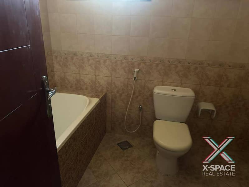 6BR /Cheapest Deal / Ready to move/ Dont miss out - Image 6