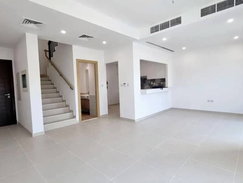 Facing The Park | Single Row | Corner Unit