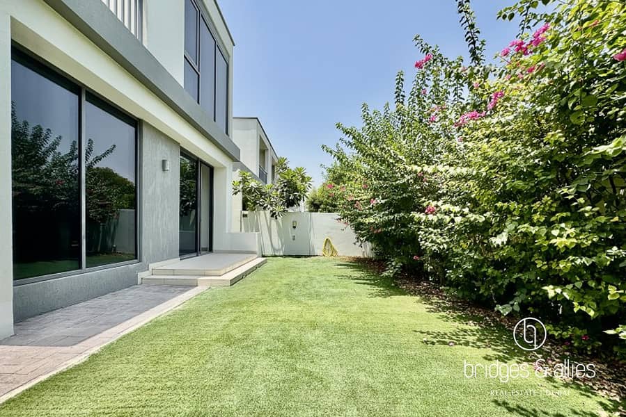 EXCLUSIVE 4 BED TYPE 2E | WALKING DISTANCE TO POOL