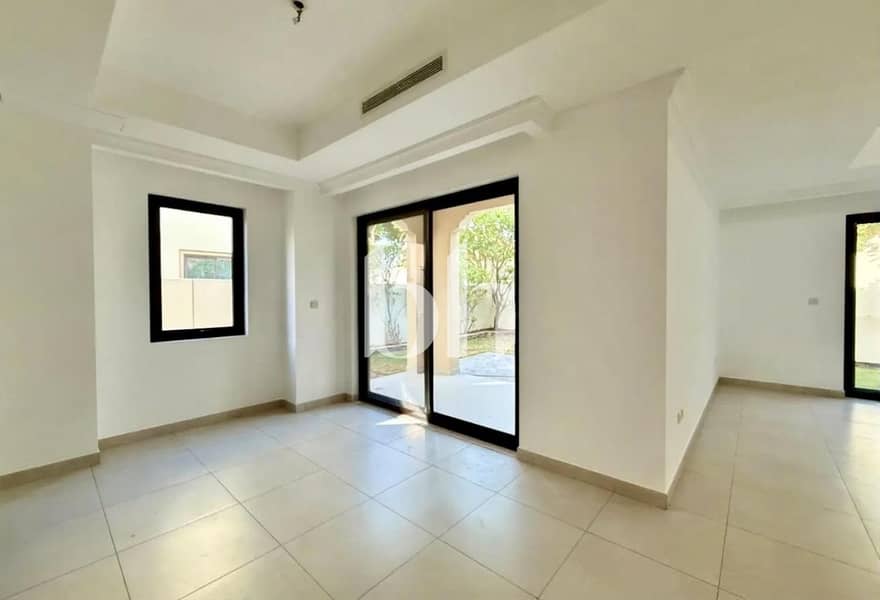 Large Corner Plot | Landscaped | Spacious Layout