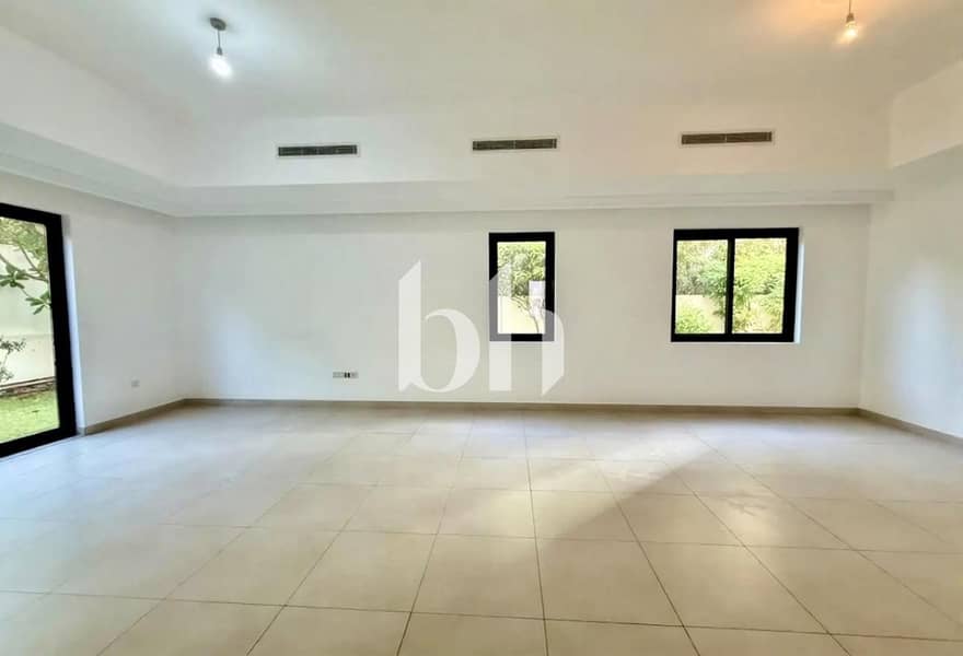 Large Corner Plot | Landscaped | Spacious Layout - Image 12