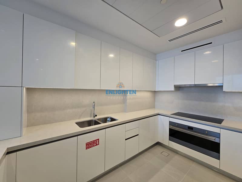 Ideal LayOut | WaterFront Living | Vacant - Image 13