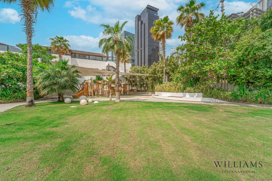 MODERN | SPACIOUS | 1-BEDROOM | FURNISHED - Image 16