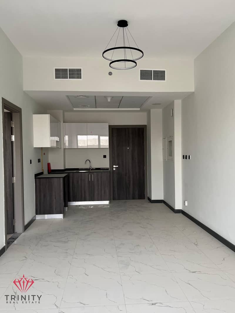 Modern 1-Bedroom Apartment - Image 7