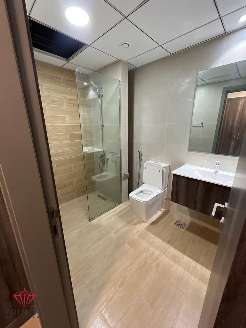 Modern 1-Bedroom Apartment - Image 10