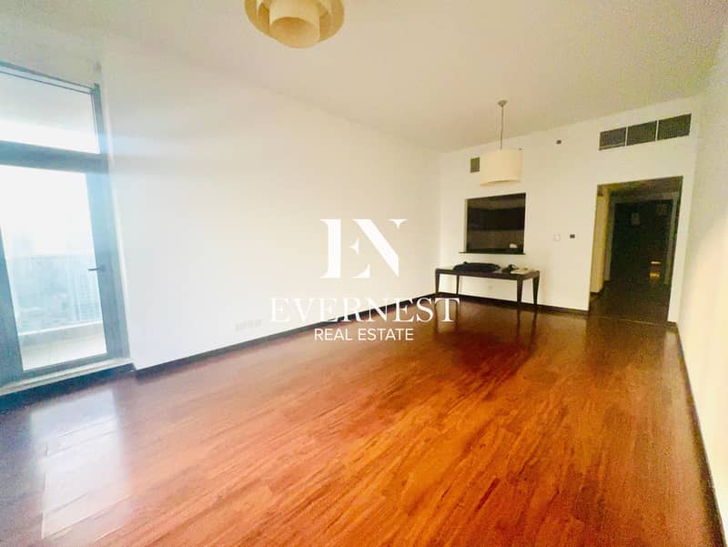 Elegant 2BHK | Lake View | Green Lakes Tower S1