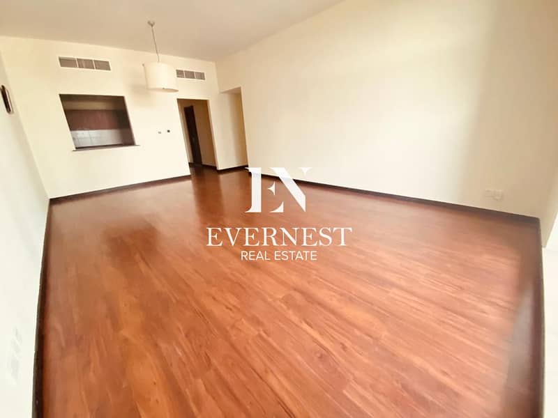 Elegant 2BHK | Lake View | Green Lakes Tower S1 - Image 6