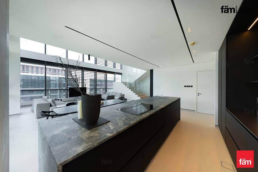 Unique 4b+M Duplex | Unfurnished | Vacant Now - Image 11