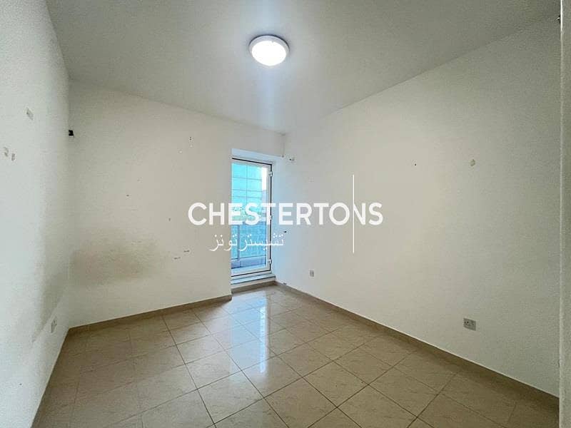 Prime Location | Spacious | Skyline Views - Image 10