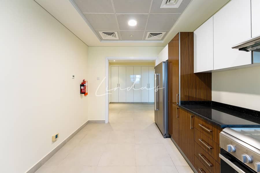 Huge Stunning Terrace | Penthouse | Private Pool - Image 14