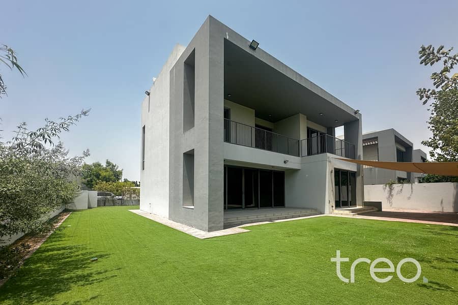 Corner | Close to Amenties | Vacant