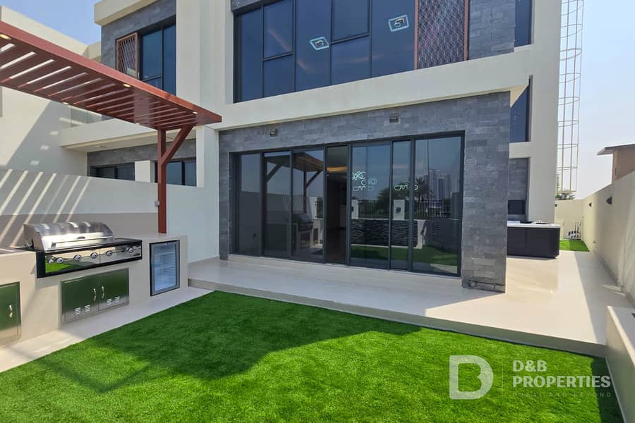 Panoramic Golf Views | Upgraded | Brand New - Image 8