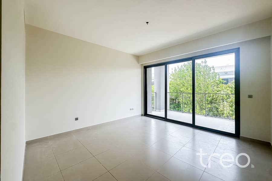 Corner | Close to Amenties | Vacant - Image 18