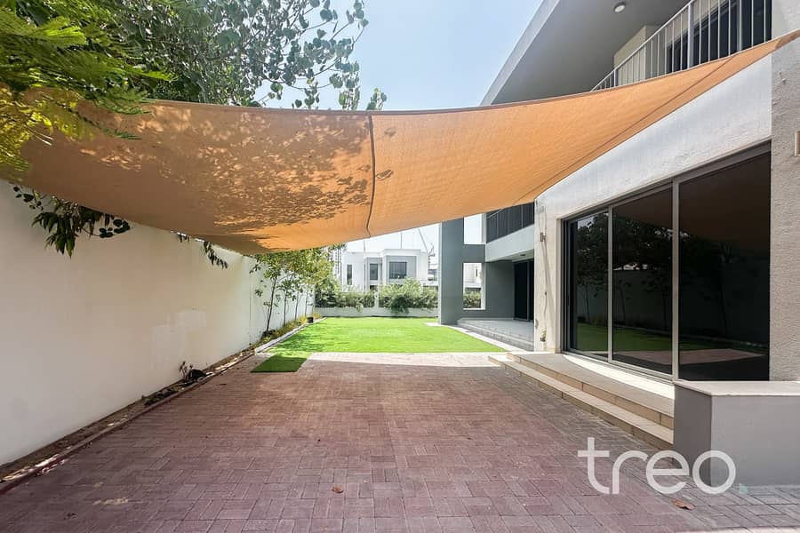 Corner | Close to Amenties | Vacant - Image 23