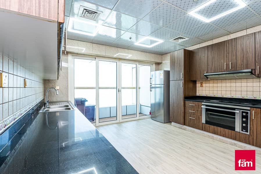 Upgraded|Panoramic Views|Tastefully Furnished - Image 19