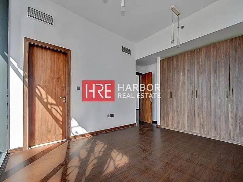 Burj Khalifa and Park view | Spacious | Elegant