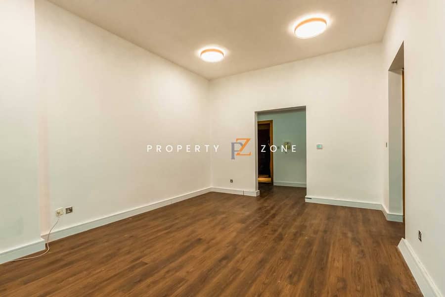 Next to metro | Large Balcony | Ready to move in - Image 6