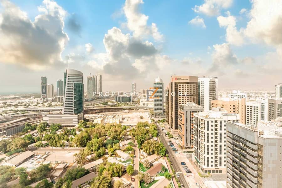 Next to metro | Large Balcony | Ready to move in - Image 16