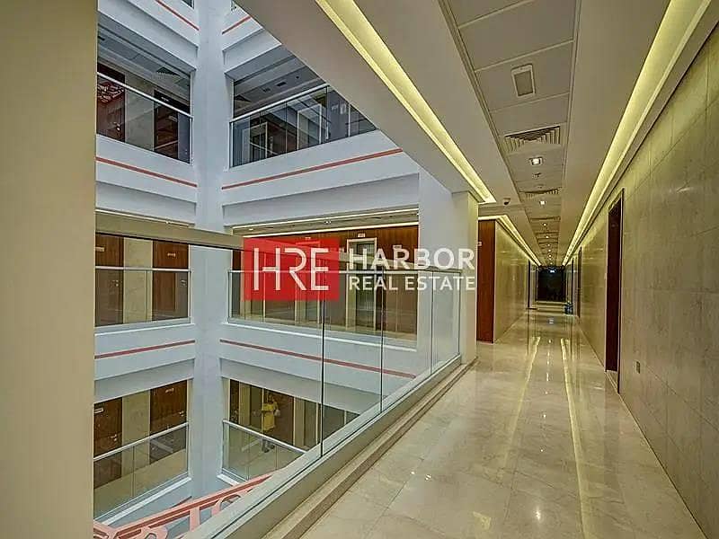 Burj Khalifa and Park view | Spacious | Elegant - Image 13