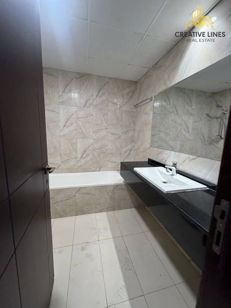 2 BEDROOM APPARTMENT// CLOSE KITCHEN// READY TO MOVE - Image 12