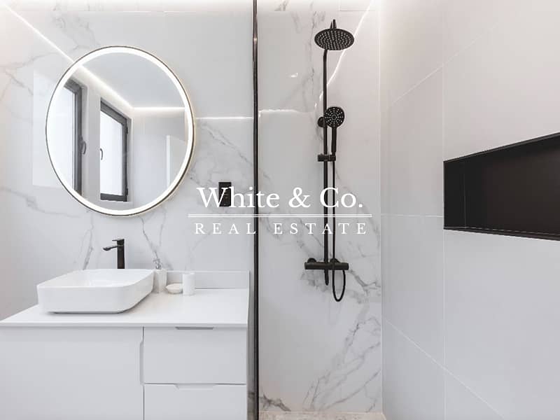 Furnished| Marina Facing |Fully Upgraded - Image 11