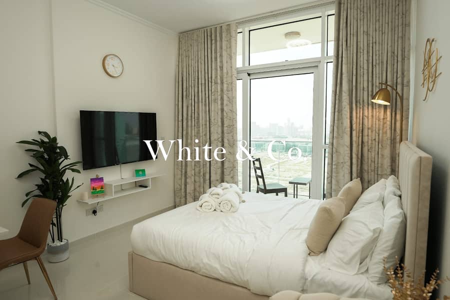 Modern Studio | Vacant Now | Furnished