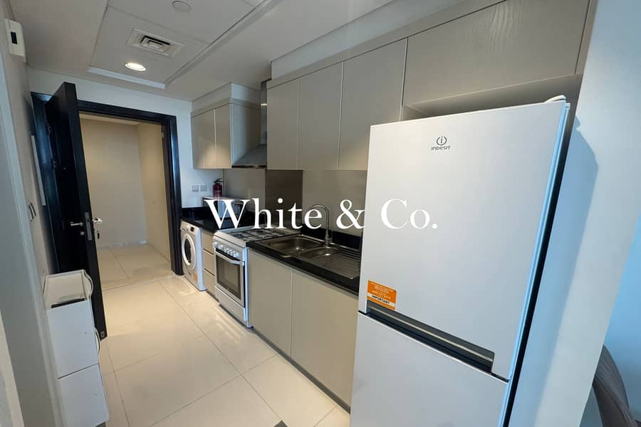 Modern Studio | Vacant Now | Furnished - Image 8