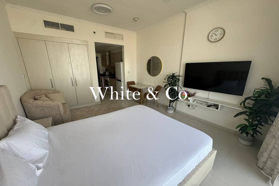 Modern Studio | Vacant Now | Furnished - Image 11