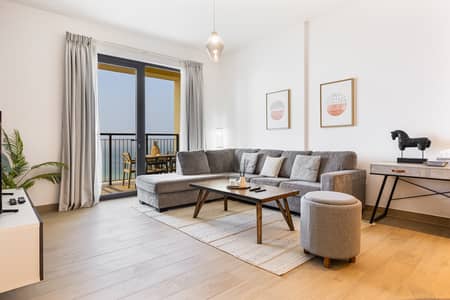 1 Schlafzimmer Wohnung zum zur Miete in Jumeirah, Dubai - Living Room (4). jpeg
