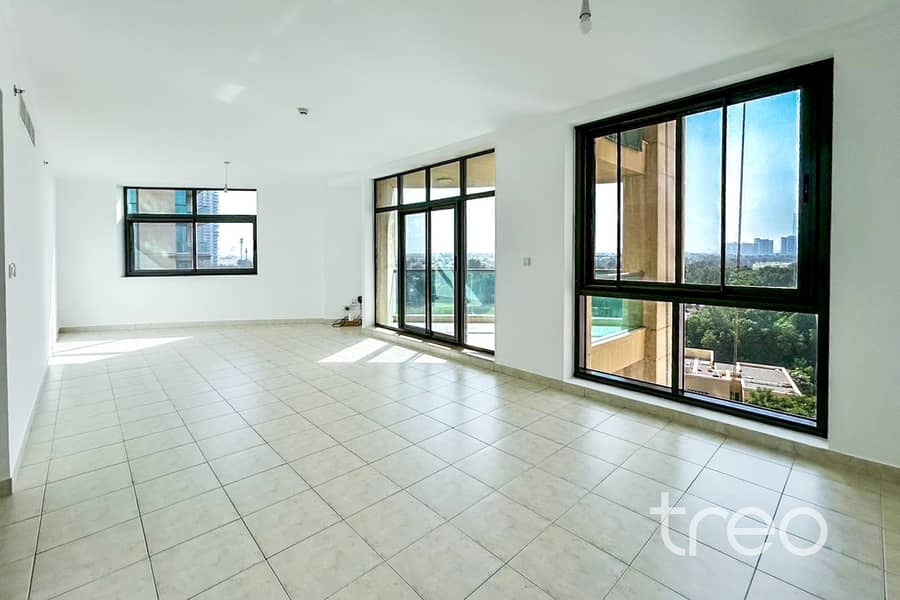 Golf Course View | Vacant | Unfurnished