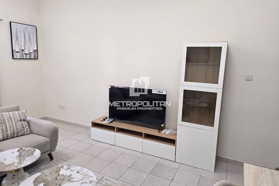 Fully Furnished | Vacant Now | Spacious Layout - Image 10