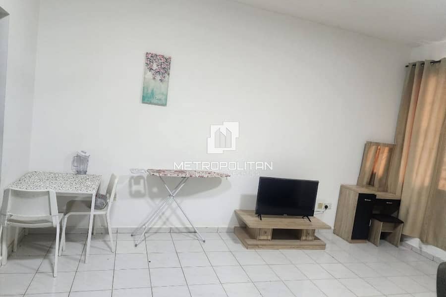 Fully Furnished | Vacant Now | Spacious Layout - Image 11