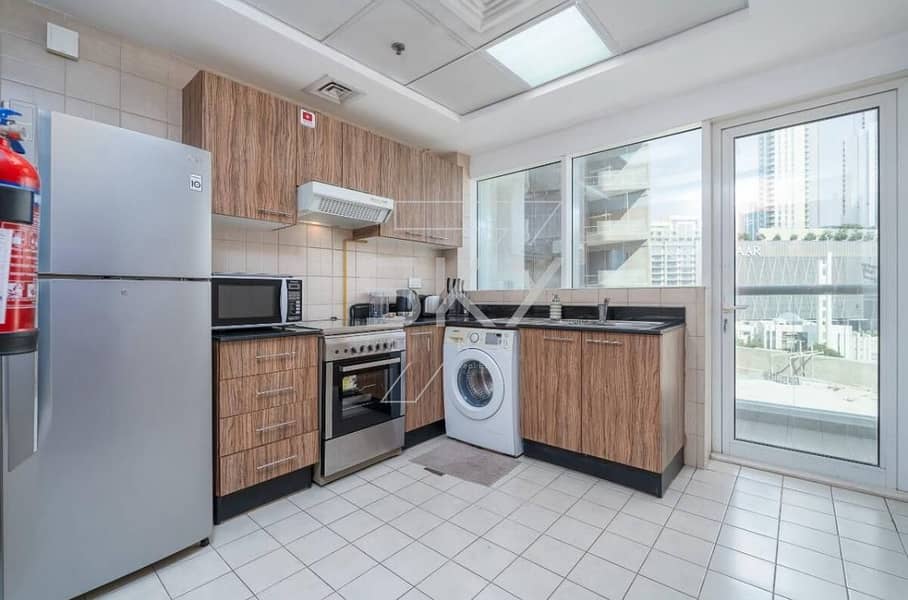 FULLY FURNISHED | VACANT | PRIME LOCATION - Image 9