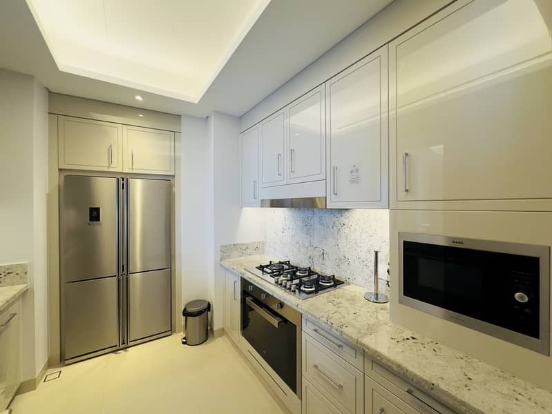 ALL BILLS INCLUDED | 3 BED + MAIDS | BURJ VIEW - Image 6