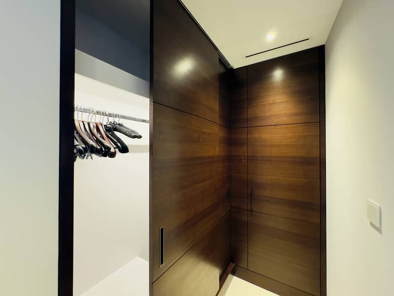 ALL BILLS INCLUDED | 3 BED + MAIDS | BURJ VIEW - Image 24