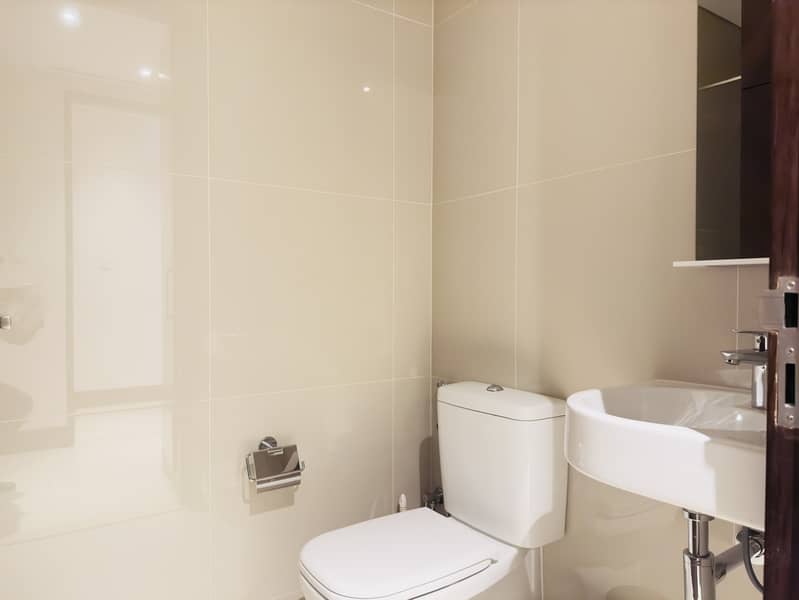 ALL BILLS INCLUDED | 3 BED + MAIDS | BURJ VIEW - Image 32