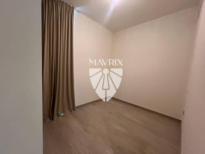 Lagoon and Burj View | Spacious | Well Mainntained - Image 11