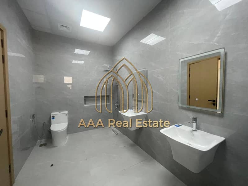 BRAND NEW | MODERN STYLE | PRIME LOCATION - Image 9