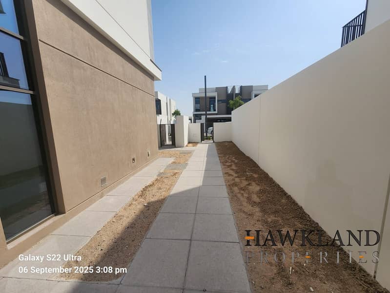 Brand New | Single Row | Big Garden - Image 19