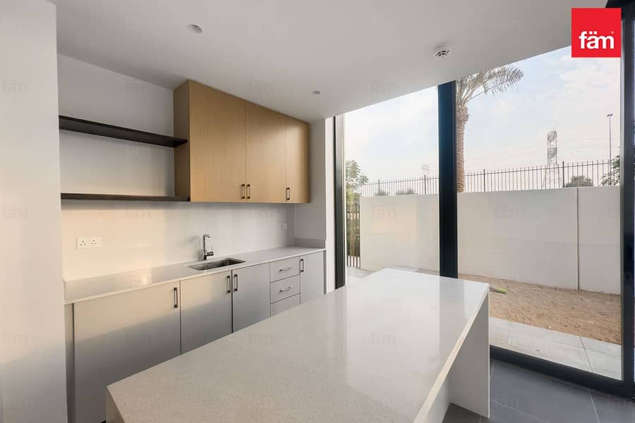 Near Amenities Corner Villa June ARIII - Image 7