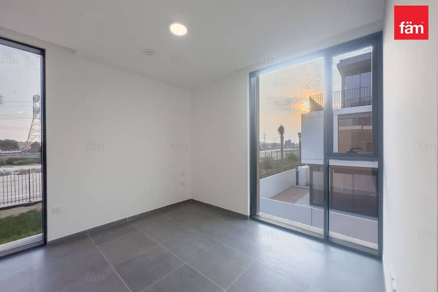 Near Amenities Corner Villa June ARIII - Image 10