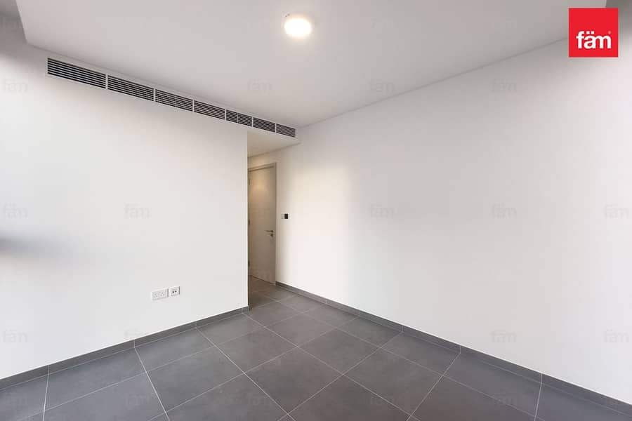 Near Amenities Corner Villa June ARIII - Image 15