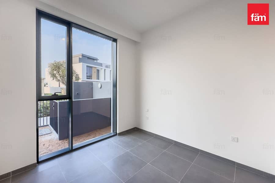 Near Amenities Corner Villa June ARIII - Image 19